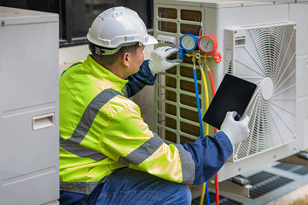 Professional Emergency Hvac technician working in Glen Haven, CO